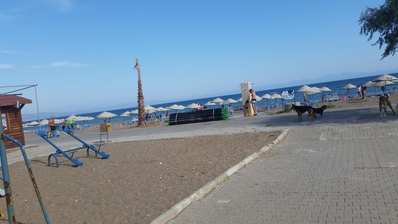 Ata Apart Hotels Ürkmez Екстериор снимка