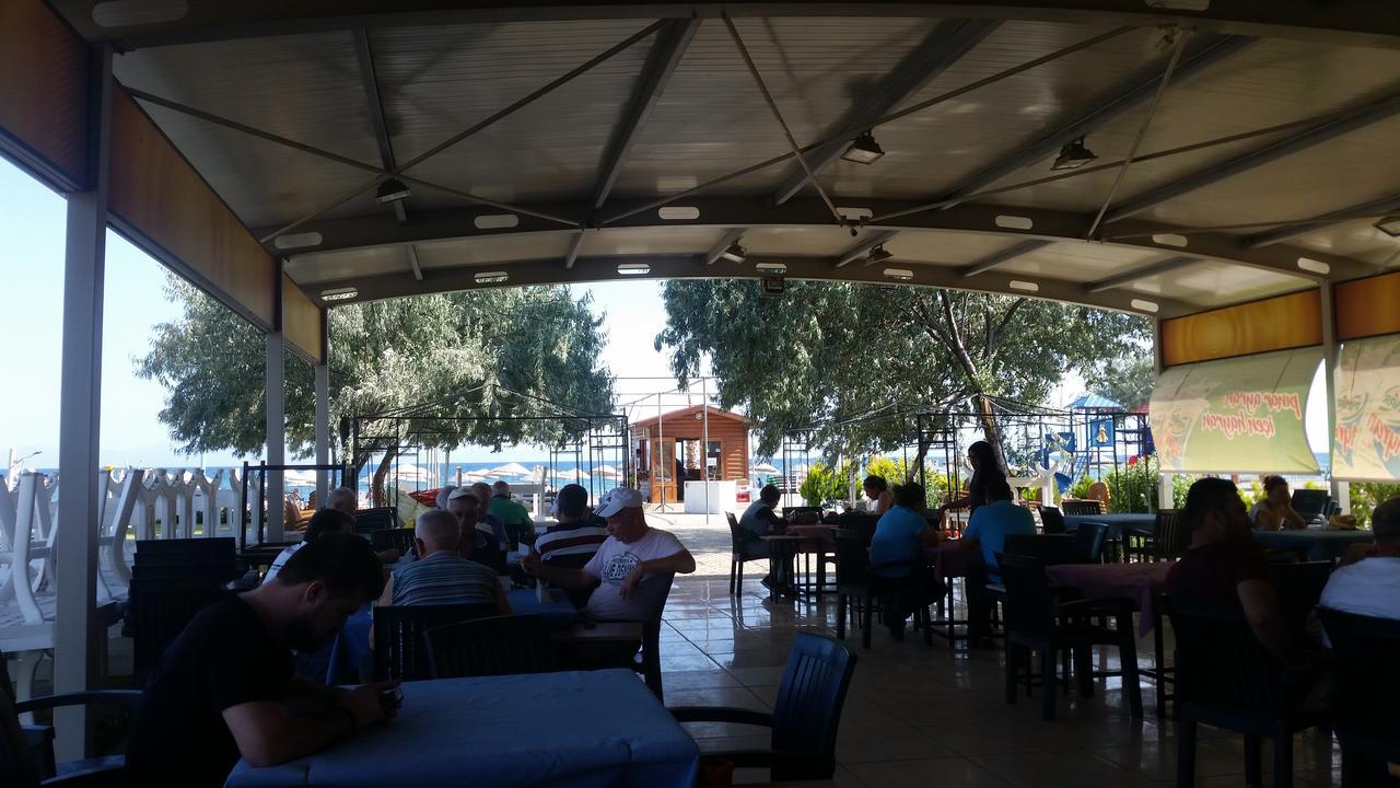 Ata Apart Hotels Ürkmez Екстериор снимка