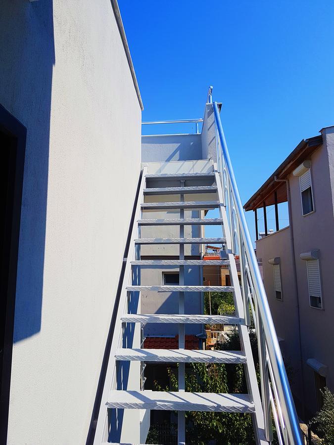 Ata Apart Hotels Ürkmez Екстериор снимка