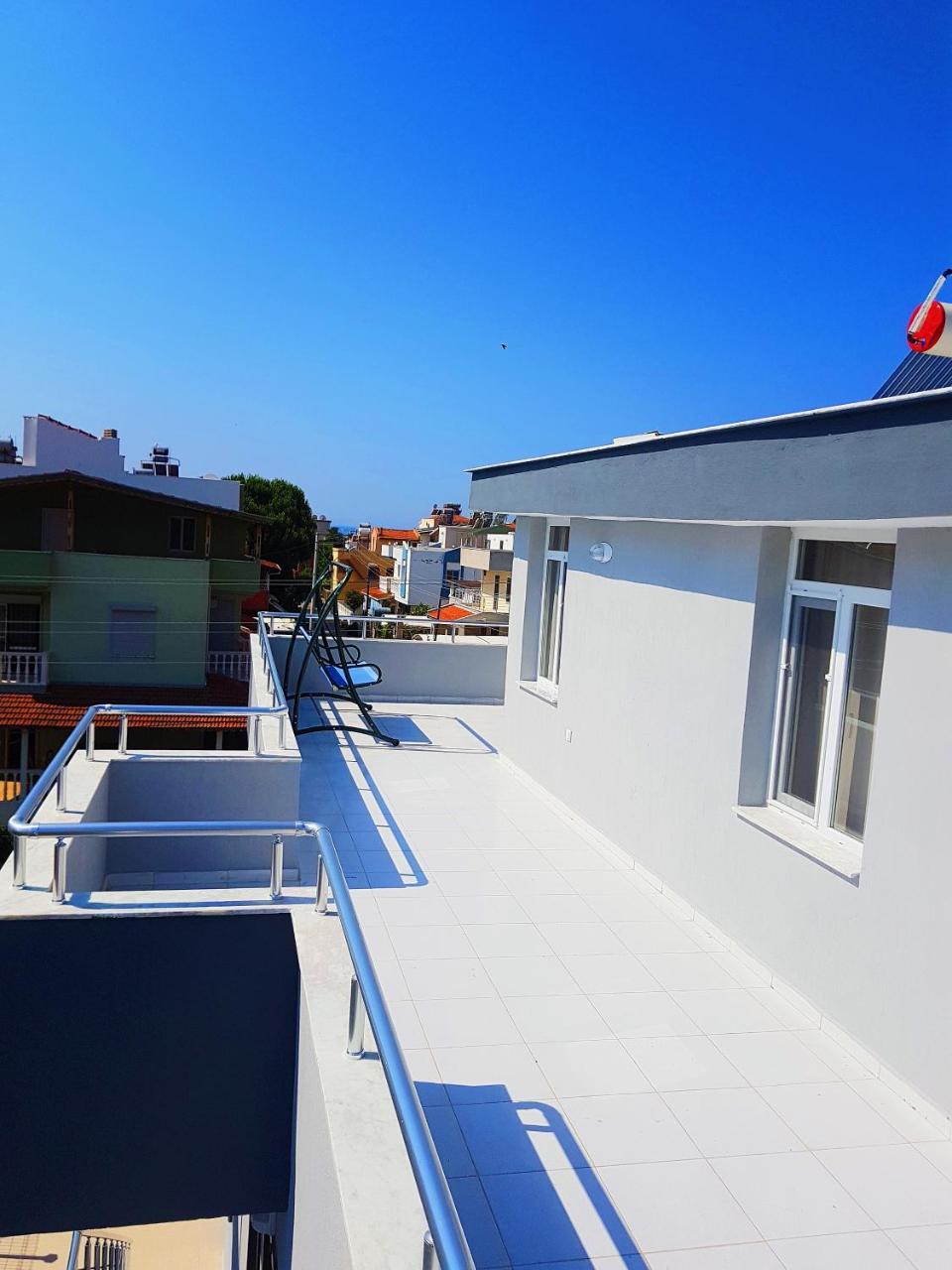 Ata Apart Hotels Ürkmez Екстериор снимка